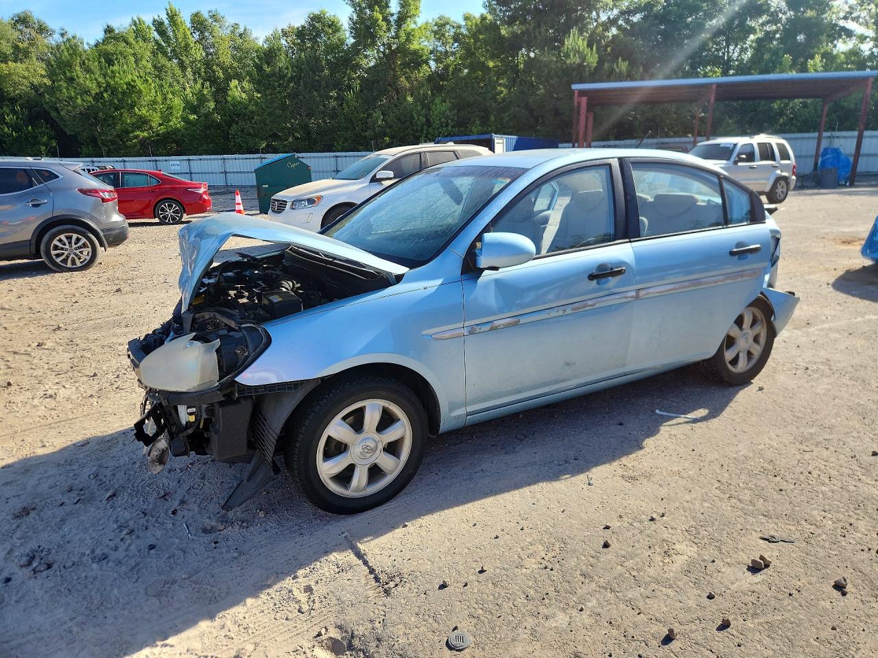 2006 Hyundai Accent GLS, VIN KMHCN46C26U010050 — Front end
