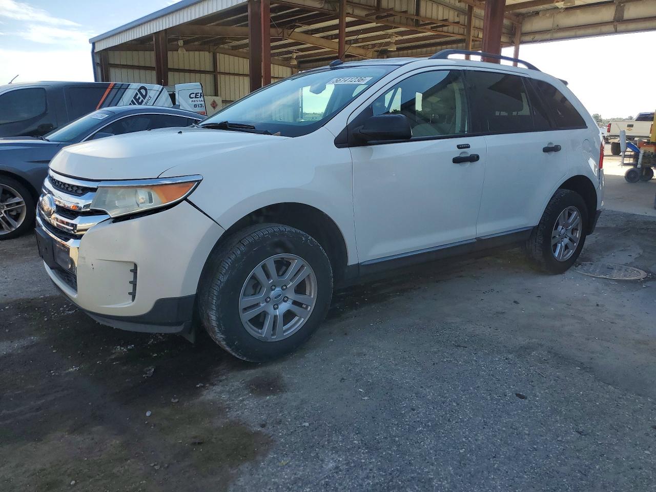 2011 Ford Edge SE, VIN 2FMDK3GC7BBB12448 — Front end