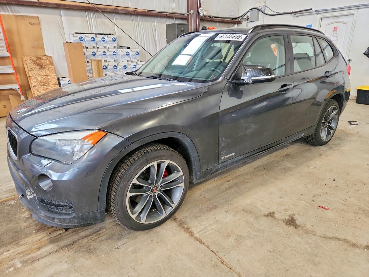 2015 BMW X1 xDrive28i, VIN WBAVL1C59FVY36358 — Front end