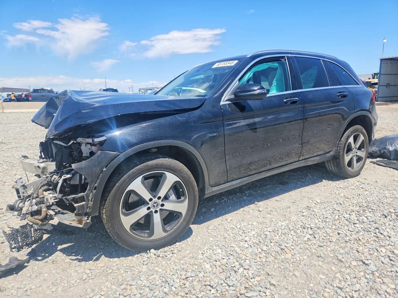 2019 Mercedes-Benz GLC 350e, VIN WDC0G5EB6KF605265 — Front end