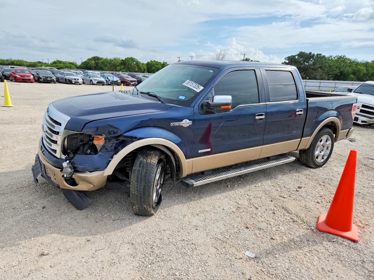 2013 Ford F-150 King Ranch, VIN 1FTFW1CTXDKE22212 — Front end
