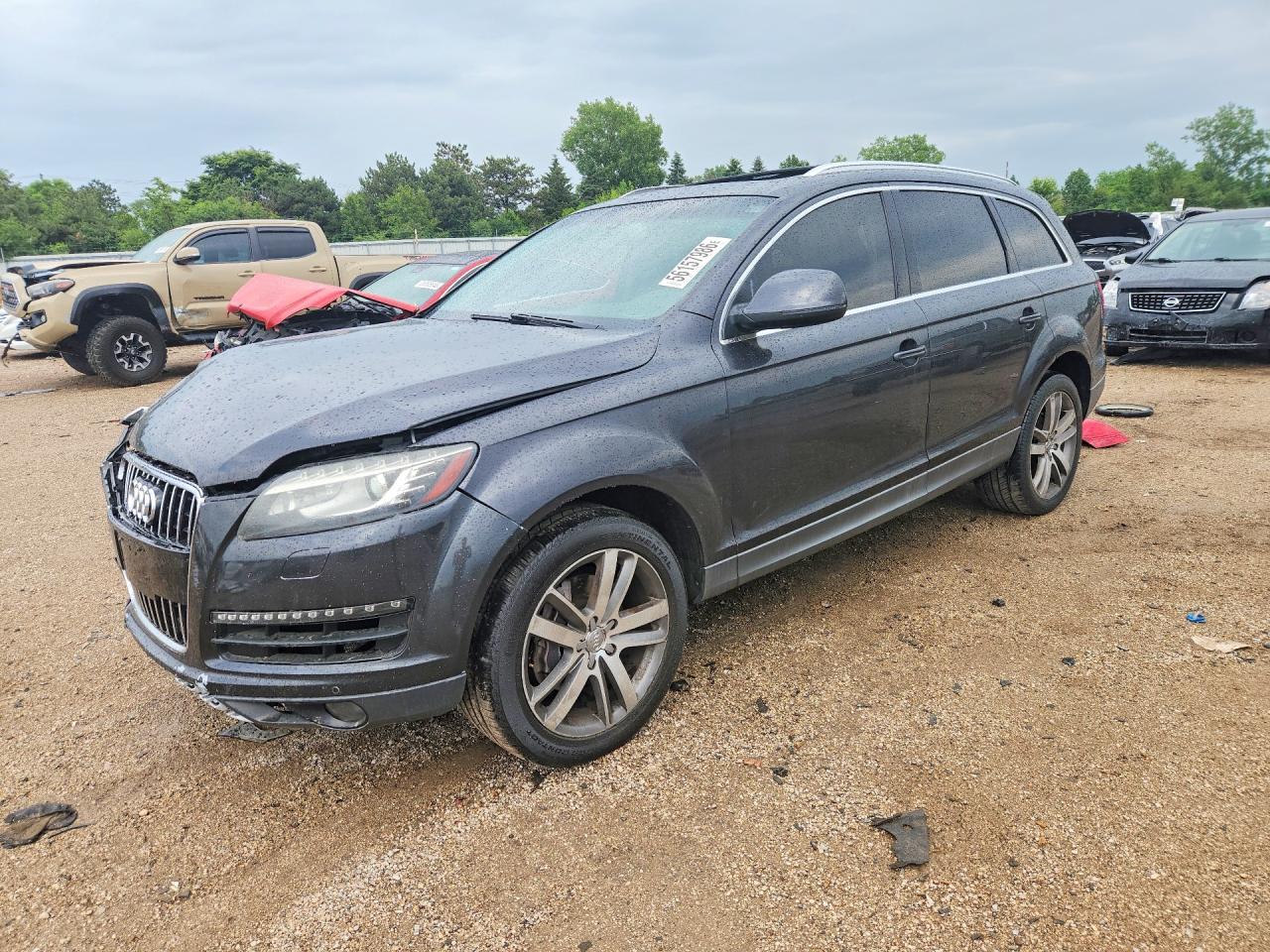 2010 Audi Q7 Premium Plus, VIN WA1LYAFE2AD000391 — Перед
