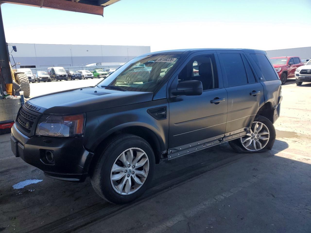 2011 Land Rover LR2 HSE, VIN SALFR2BN0BH253014 — Rear end