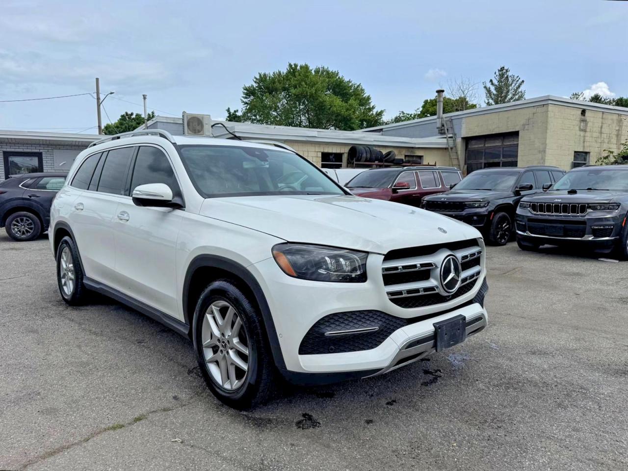 2020 Mercedes-Benz GLS 450, VIN 4JGFF5KE1LA075993 — Normal wear