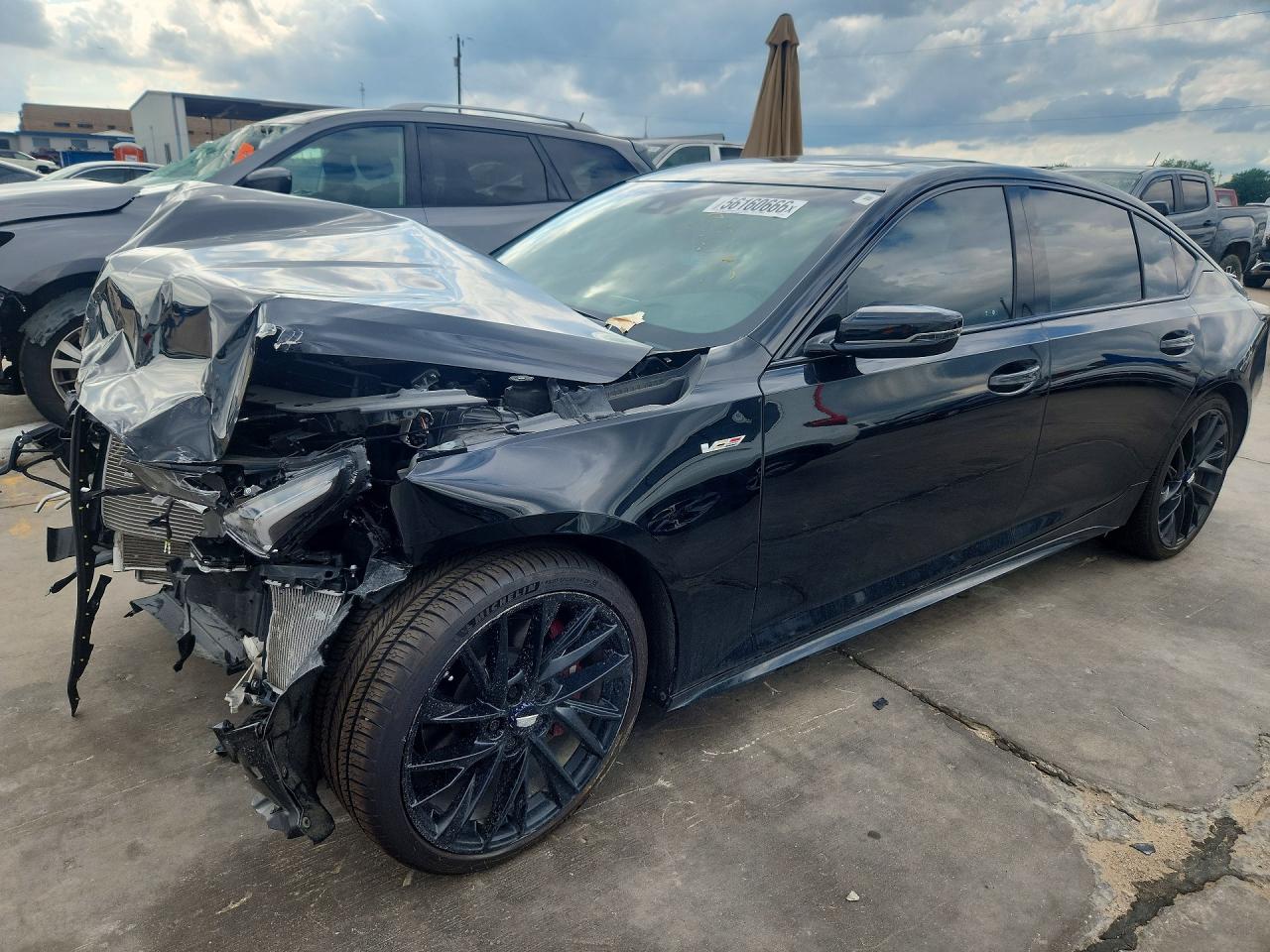 2024 Cadillac CT5-V, VIN 1G6DR5RW1R0103794 — Front end