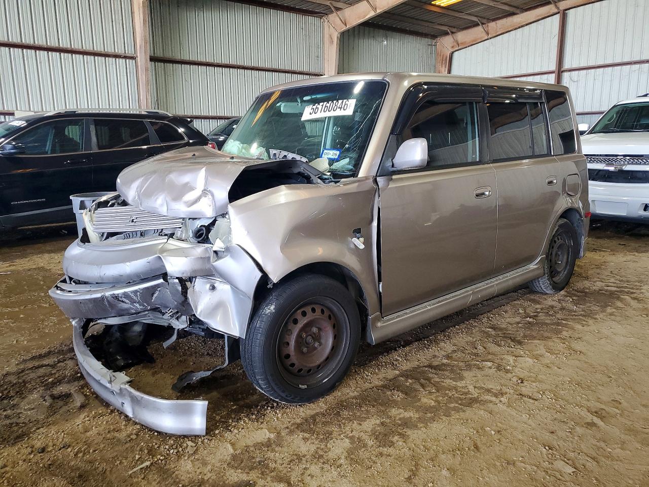 2004 Scion xB, VIN JTLKT324X40156381 — Front end
