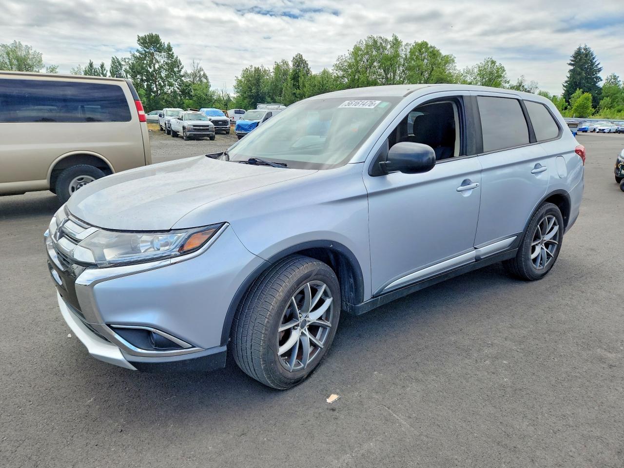 2016 Mitsubishi Outlander SE, VIN JA4AZ3A39GZ041506 — Minor dents and scratches