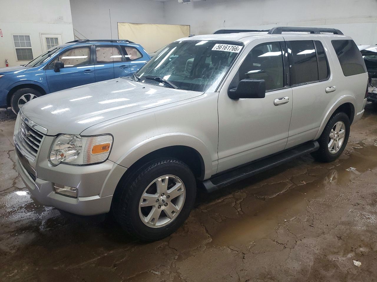 2009 Ford Explorer XLT, VIN 1FMEU63E59UA18127 — Rear end