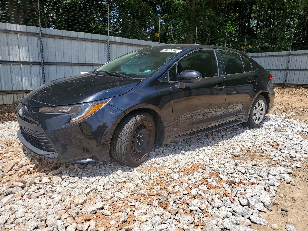 2023 Toyota Corolla LE, VIN 5YFB4MDE7PP039131 — Side