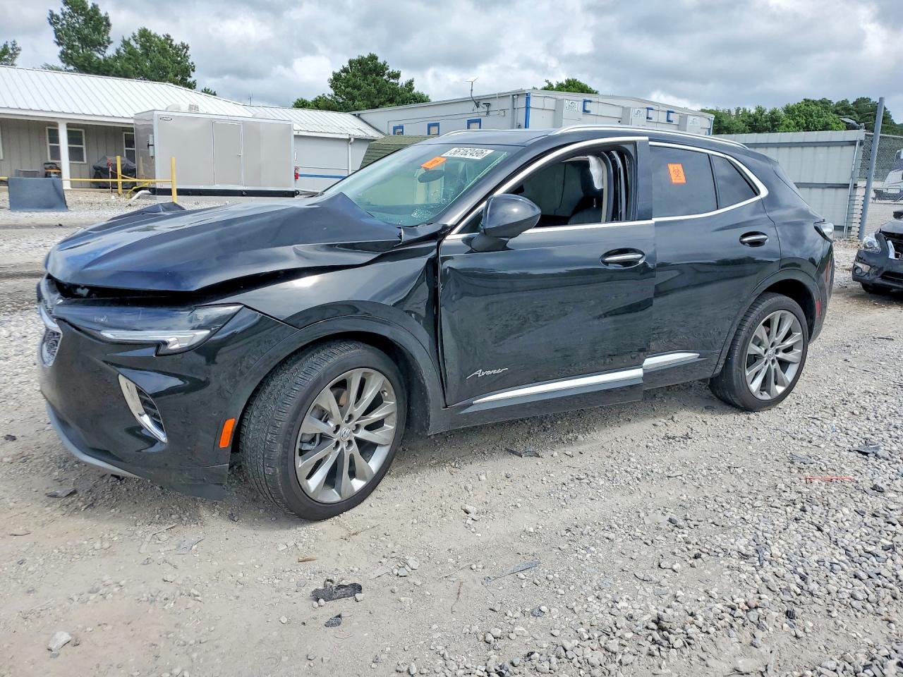 2023 Buick Envision Avenir, VIN LRBFZRR4XPD022616 — Перед