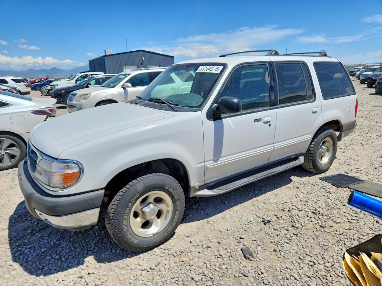 2001 Ford Explorer XLT, VIN 1FMZU73E81ZA56014 — Minor dents and scratches
