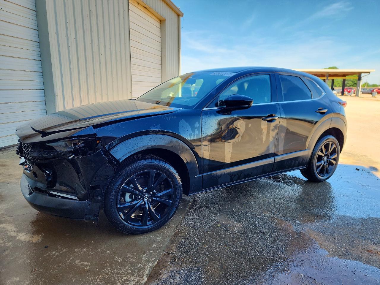 2024 Mazda CX-30 S Select Sport, VIN 3MVDMBBM5RM661887 — Front end
