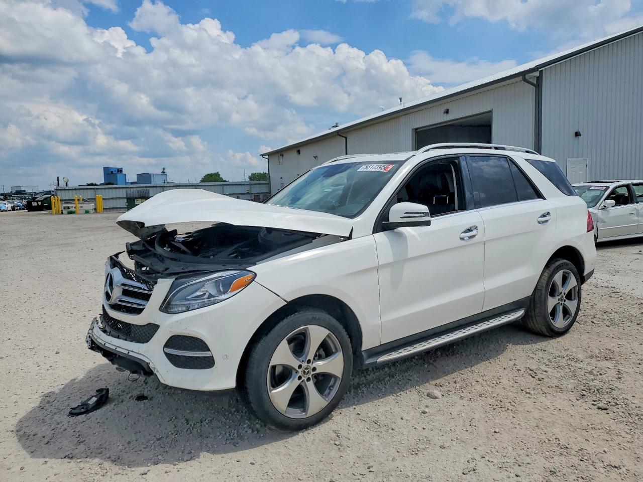 2018 Mercedes-Benz GLE 350, VIN 4JGDA5HB3JB120250 — Front end