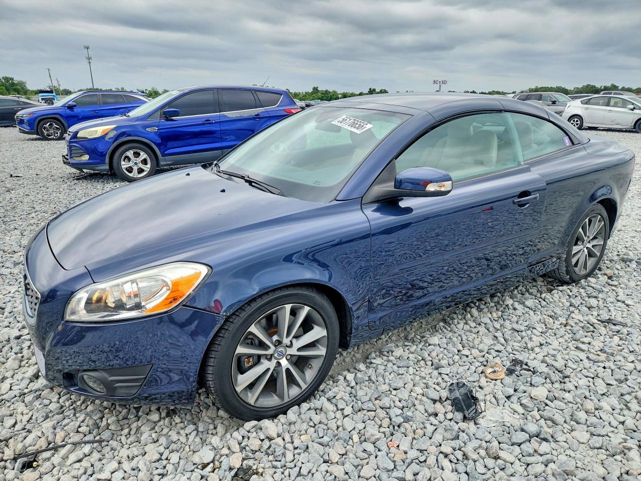 2012 Volvo C70 T5, VIN YV1672MC6CJ127950 — Front end
