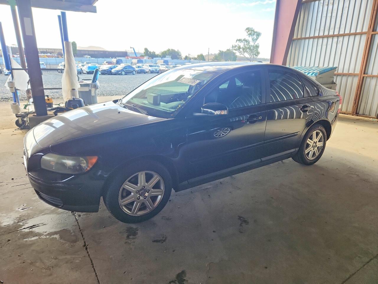 2007 Volvo S40 2.4L, VIN YV1MS390672308041 — Бок