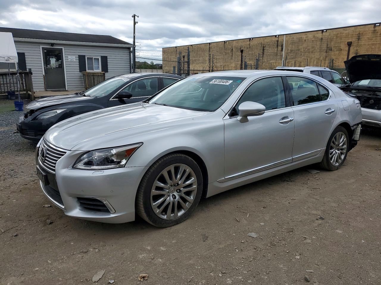 2014 Lexus LS 460, VIN JTHCL5EF6E5020583 — Rear end