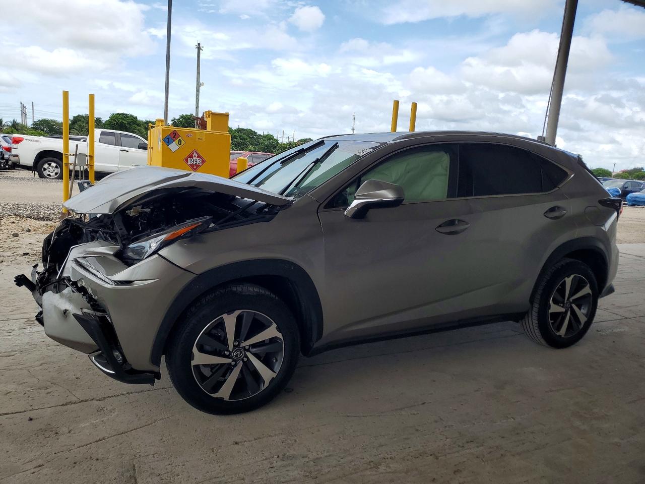 2018 Lexus NX 300, VIN JTJYARBZ8J2090162 — Front end