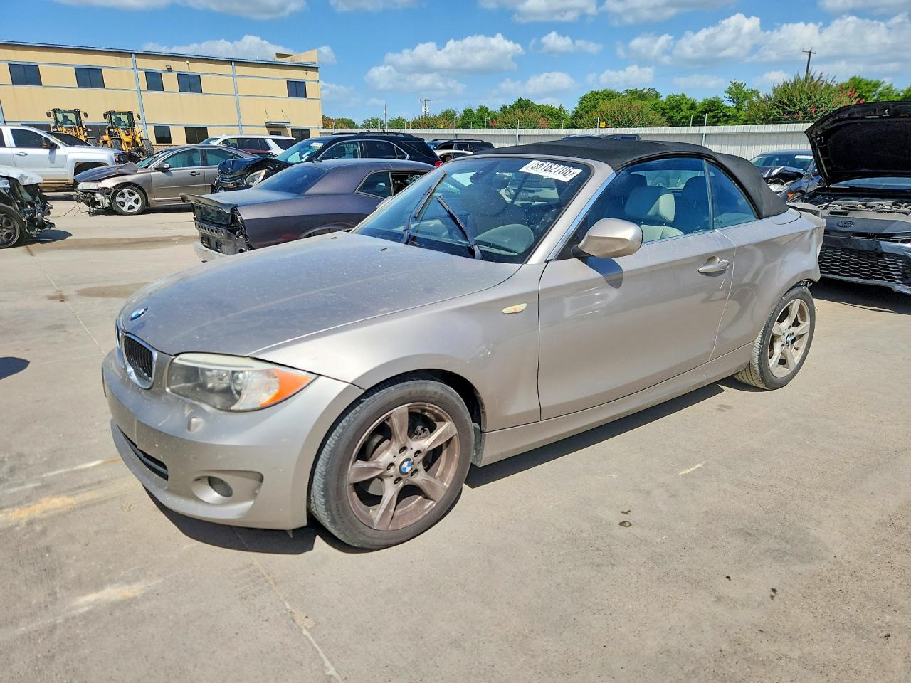 2012 BMW 1 Series 128i, VIN WBAUL7C56CVM83426 — Зад