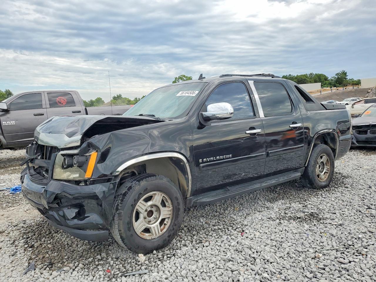 2009 Chevrolet Avalanche 2LT, VIN 3GNEC22099G212479 — Front end