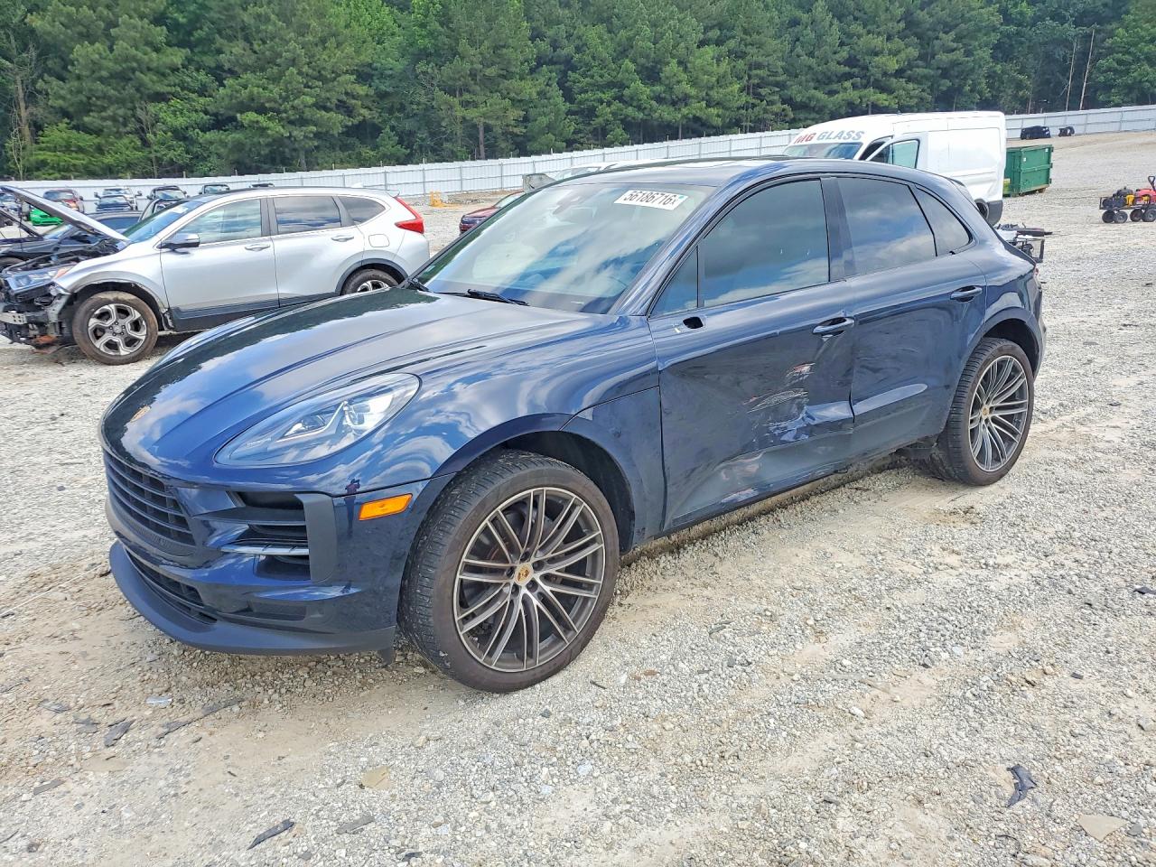 2019 Porsche Macan S, VIN WP1AB2A58KLB32475 — Side