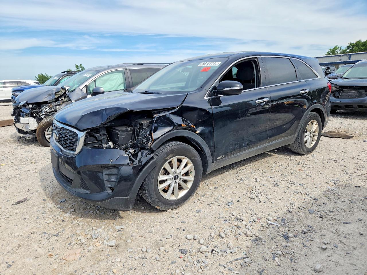 2019 Kia Sorento LX, VIN 5XYPGDA36KG543229 — Front end