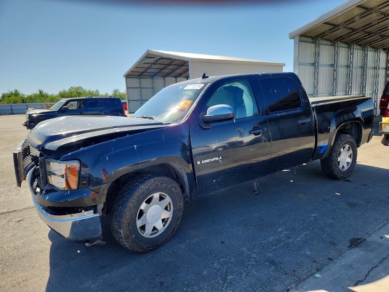 2007 GMC Sierra Denali, VIN 2GTEK638471689074 — Front end