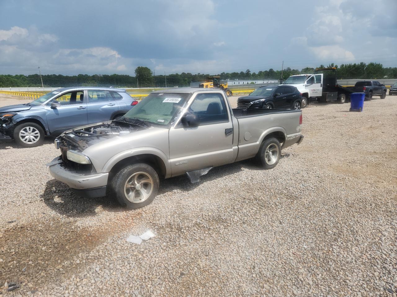 2003 Chevrolet S-10, VIN 1GCCS14H938150692 — Mechanical