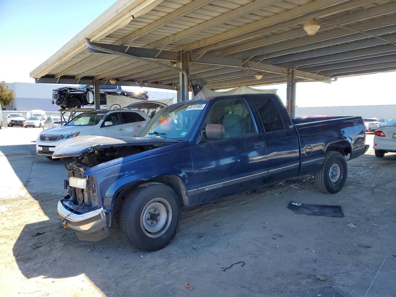 1994 Chevrolet Silverado 2500, VIN 1GCFC29K8RE312262 — Front end