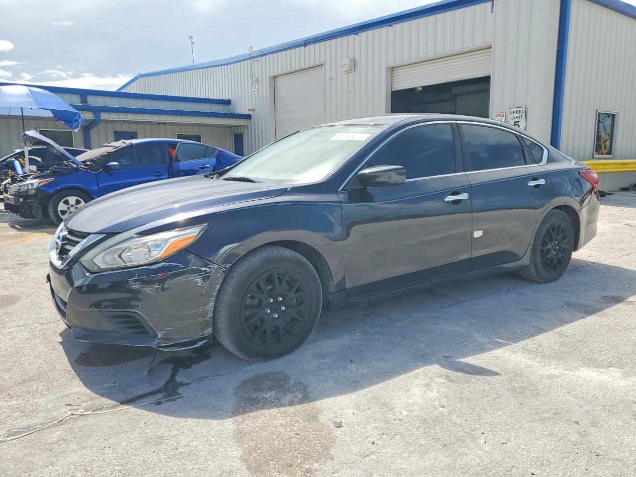 2018 Nissan Altima S, VIN 1N4AL3AP5JC478591 — Minor dents and scratches