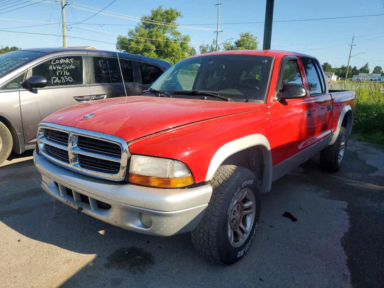 2004 Dodge Dakota SLT, VIN 1D7HG48NX4S628198 — Front end