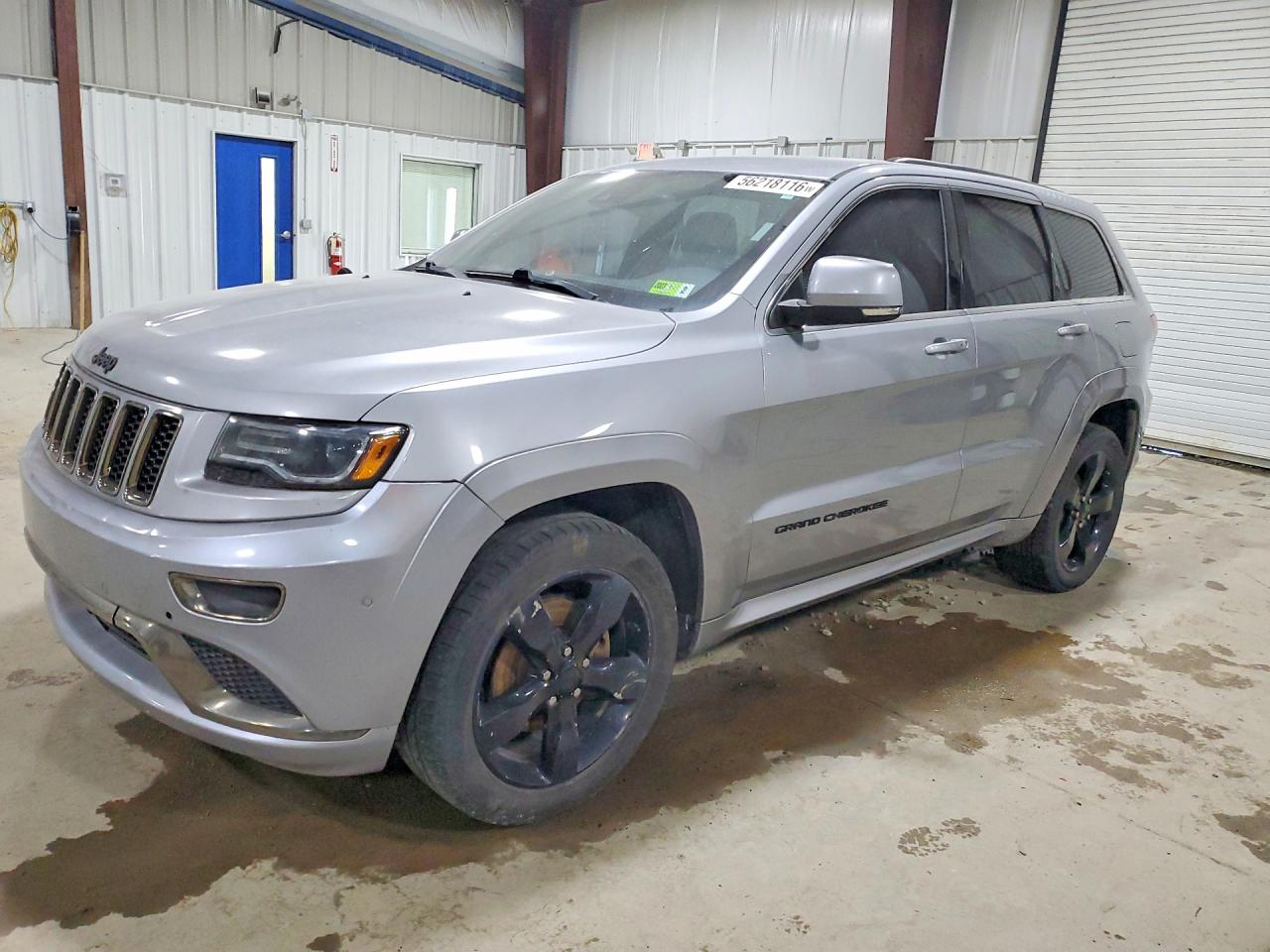 2016 Jeep Grand Cherokee Overland, VIN 1C4RJFCG2GC439872 — Normal wear