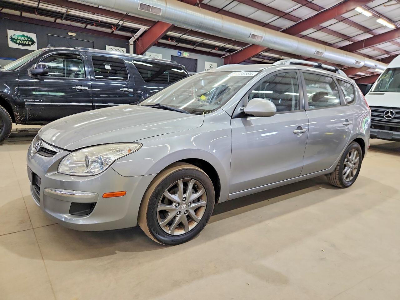 2012 Hyundai Elantra SE, VIN KMHDC8AE1CU152928 — Minor dents and scratches