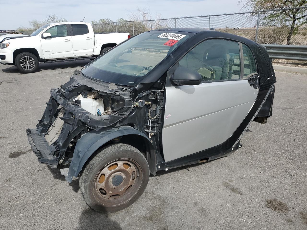 2013 Smart fortwo Pure, VIN WMEEJ3BA7DK647453 — По всему кузову