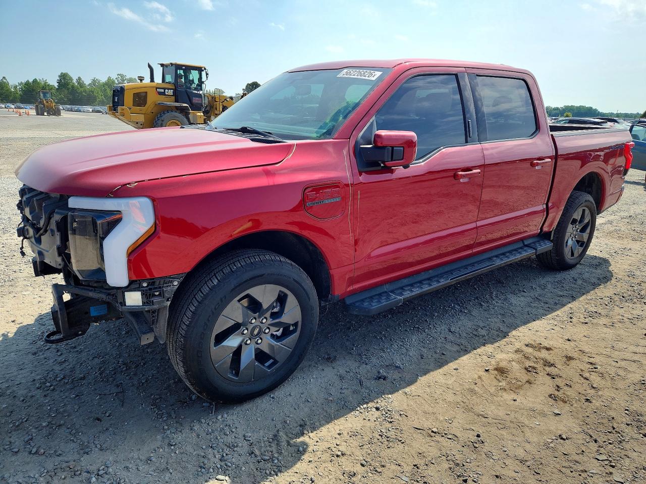 2022 Ford F-150 Lightning Lariat, VIN 1FT6W1EV5NWG03517 — Front end