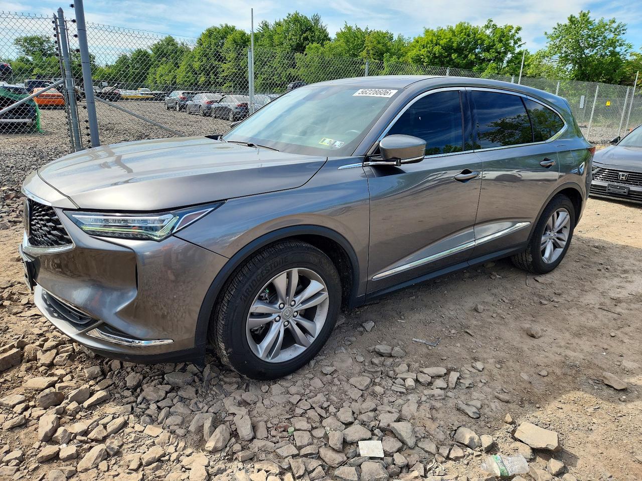 2022 Acura MDX, VIN 5J8YE1H34NL044275 — Side