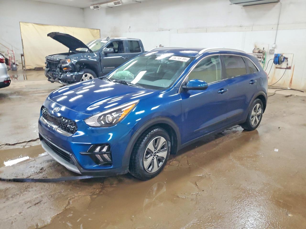 2020 Kia Niro LX, VIN KNDCB3LC3L5419627 — Front end