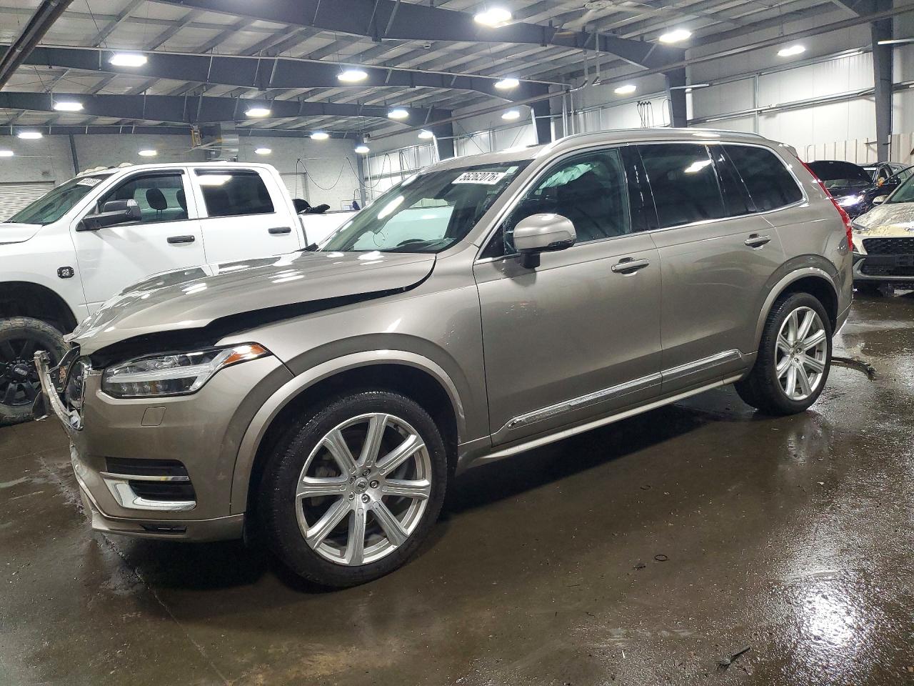 2020 Volvo XC90 Inscription, VIN YV4A22PLXL1586339 — Front end