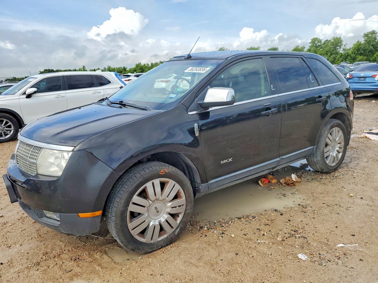 2008 Lincoln MKX, VIN 2LMDU68C78BJ24848 — Side