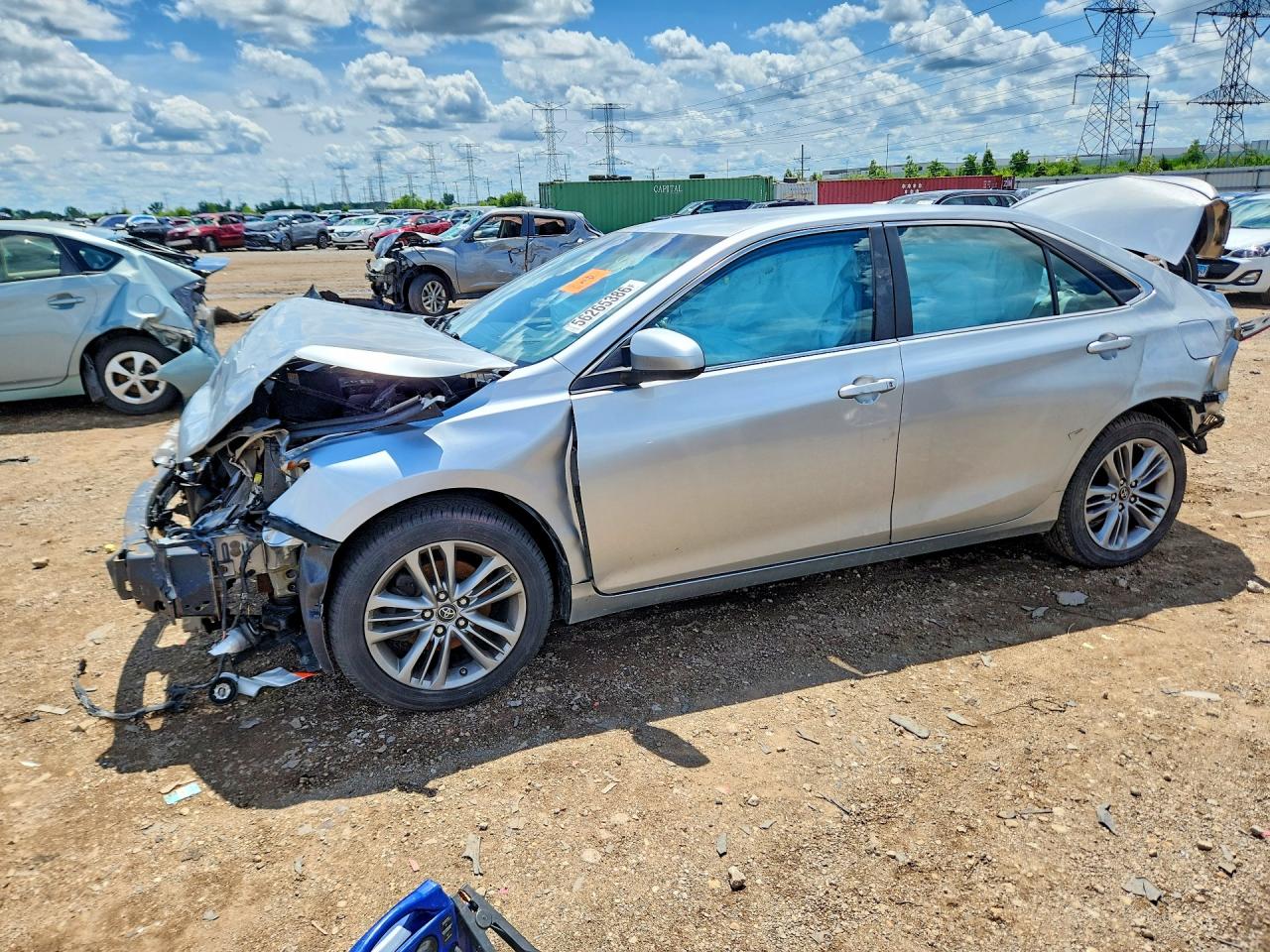 2016 Toyota Camry SE, VIN 4T1BF1FK7GU246368 — Front end
