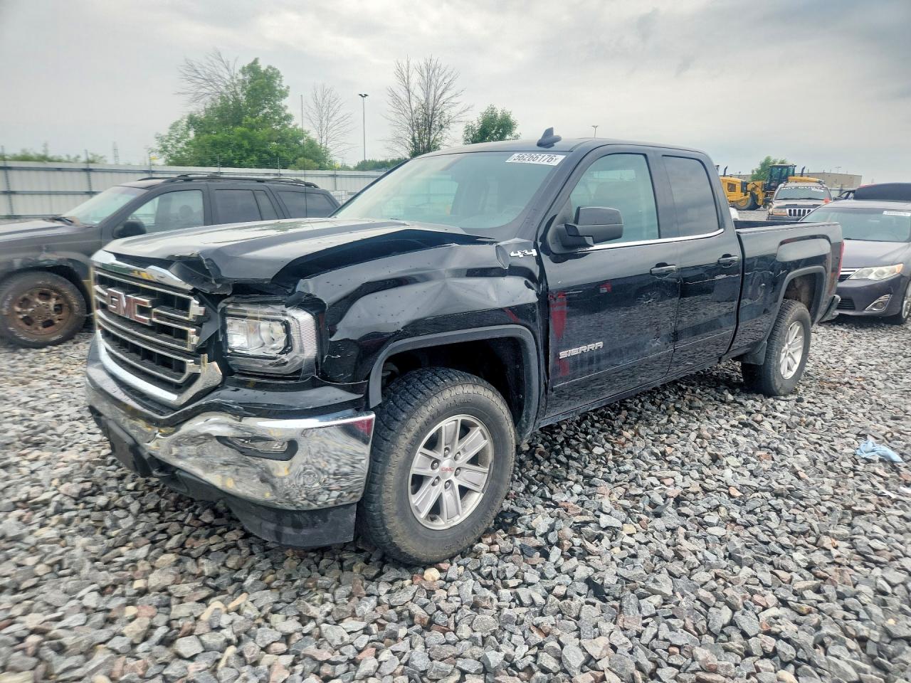 2018 GMC Sierra 1500 SLE, VIN 2GTV2MEC6J1108543 — Front end