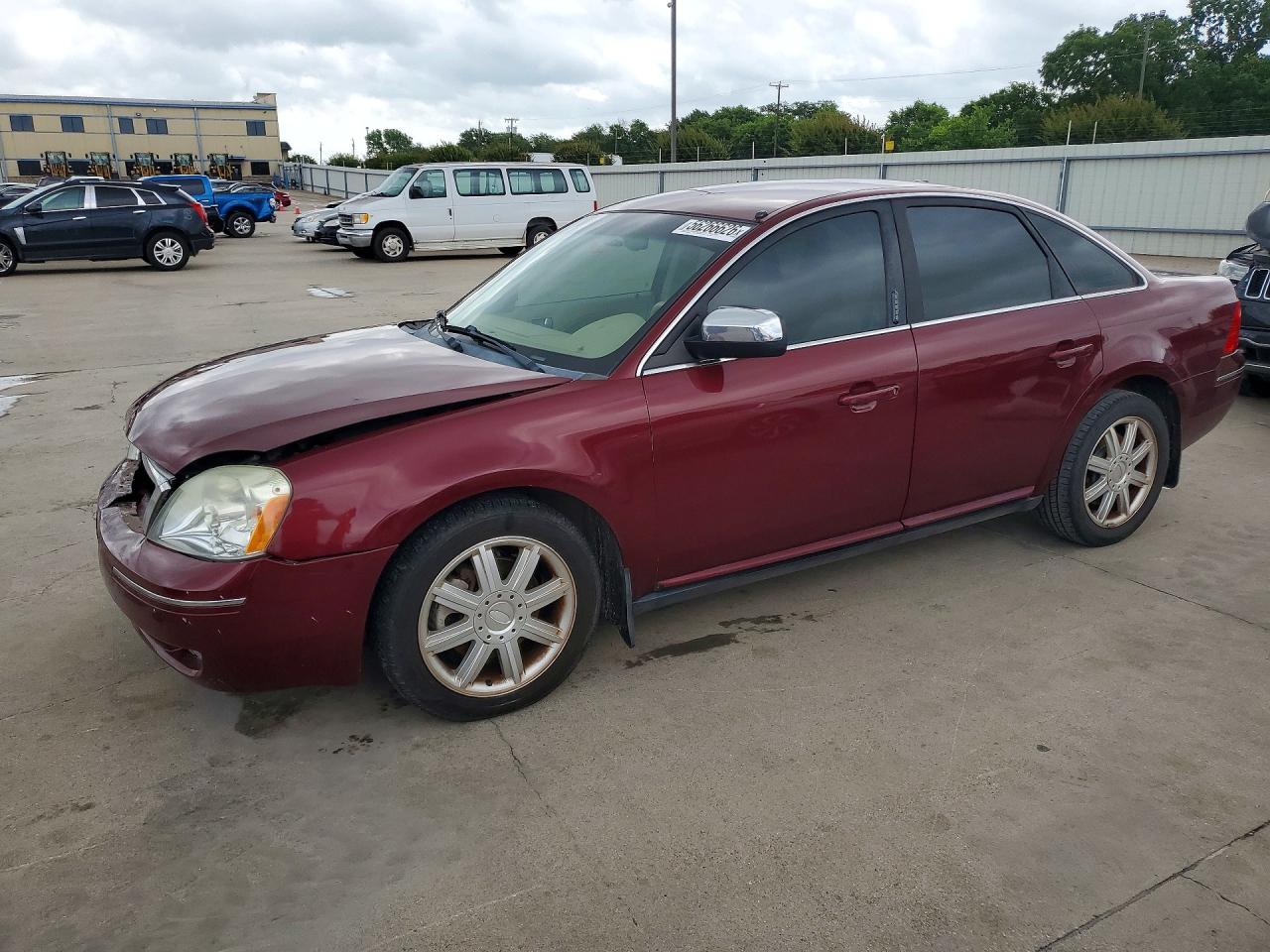 2007 Ford Five Hundred Limited, VIN 1FAFP25117G119525 — Front end