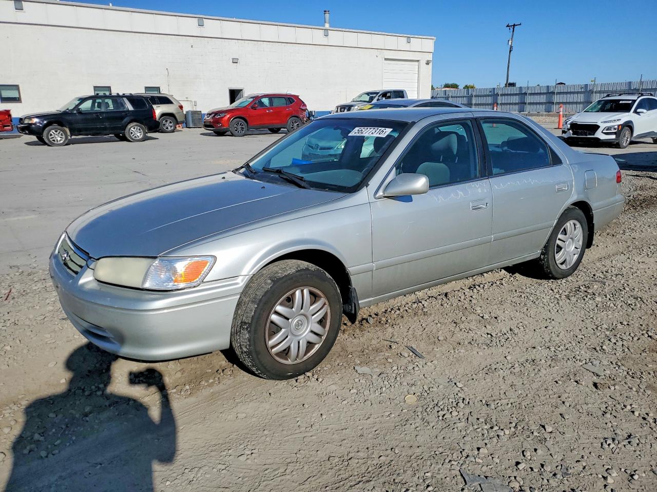 2001 Toyota Camry LE, VIN 4T1BG22K01U770767 — Rear end