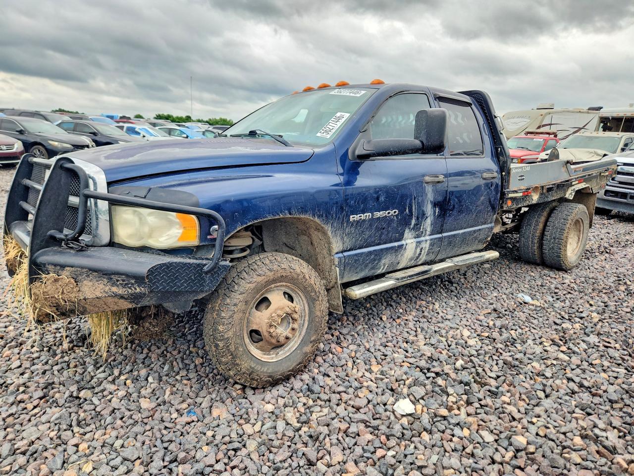 2003 Dodge 3500 ST, VIN 3D7MU48C83G802703 — Перед