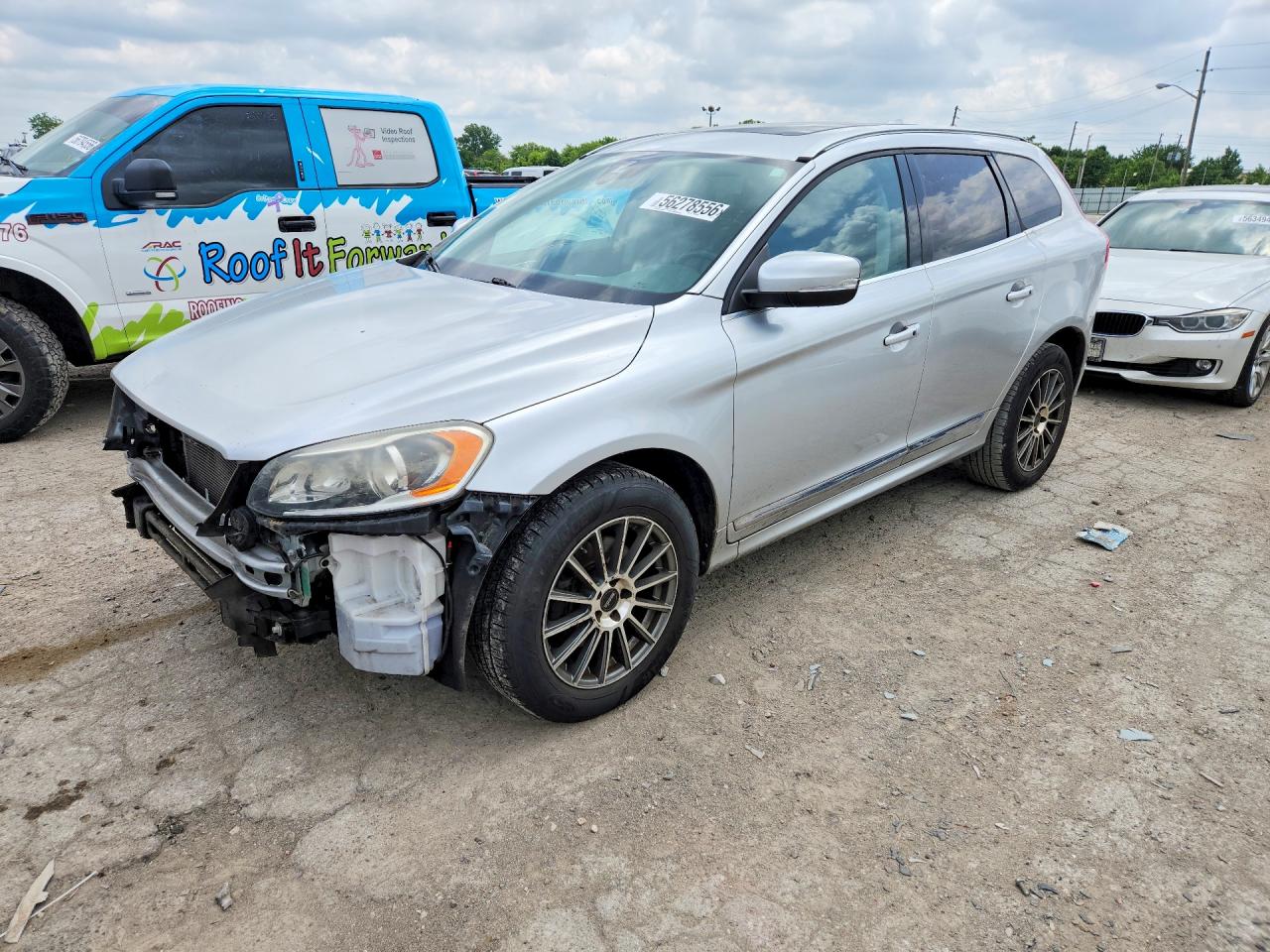 2014 Volvo XC60 3.2L, VIN YV4940DLXE2516407 — Front end