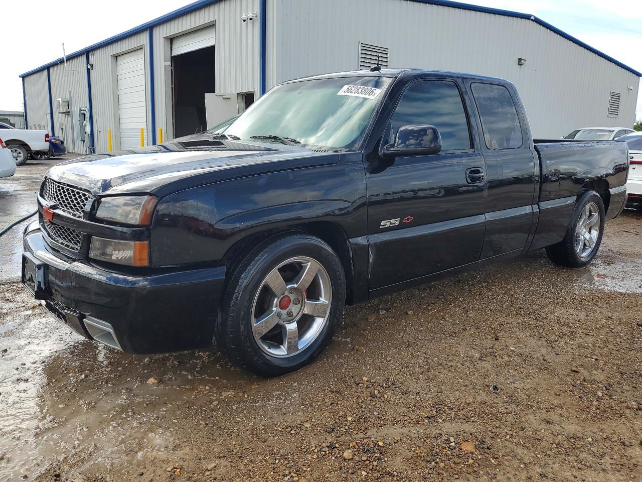 2003 Chevrolet Silverado SS, VIN 2GCEK19N531270435 — Minor dents and scratches