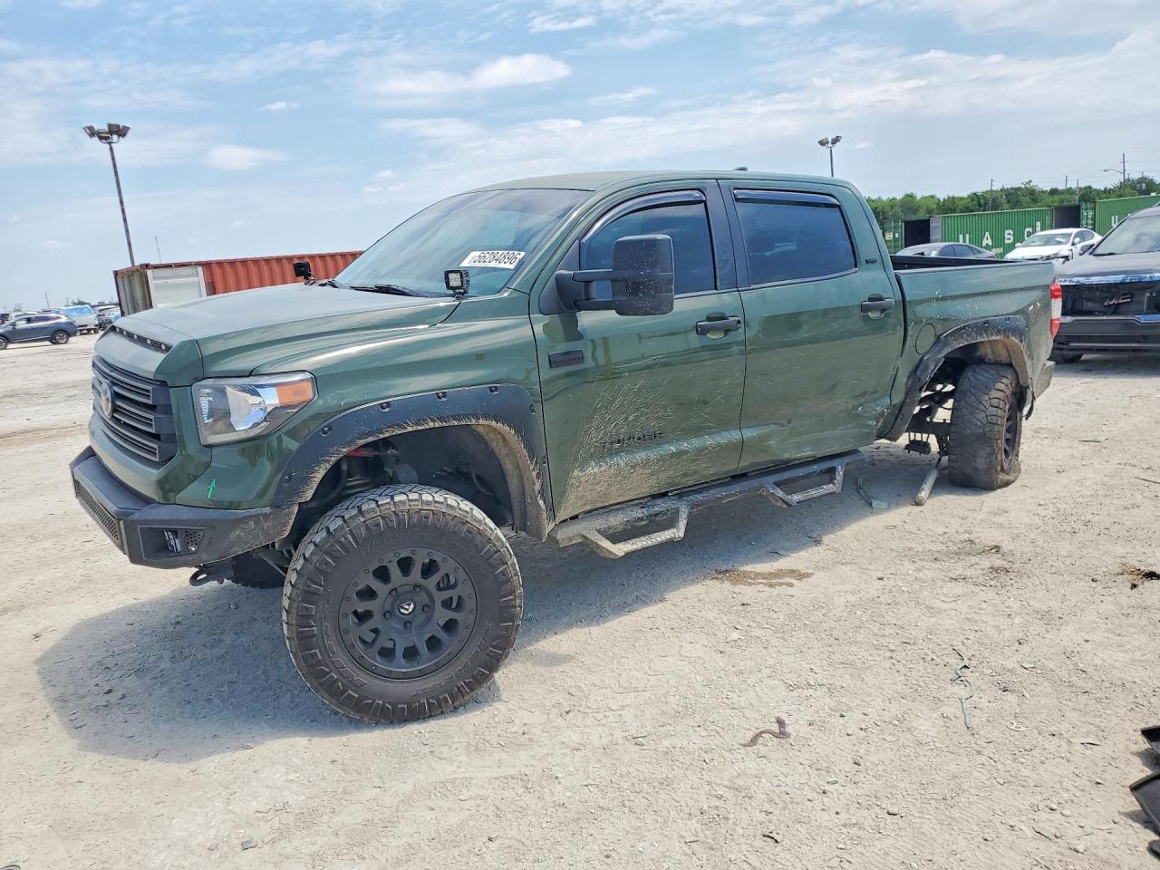 2021 Toyota Tundra SR5, VIN 5TFDY5F15MX963836 — Бок