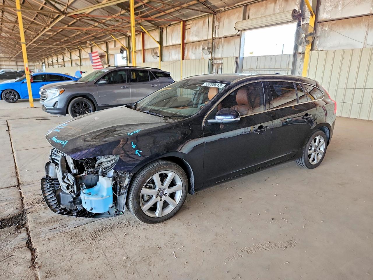2017 Volvo V60 Premier, VIN YV140MEK9H1368616 — Перед