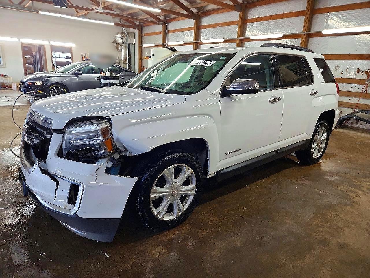 2016 GMC Terrain SLT, VIN 2GKFLUE35G6136819 — Front end