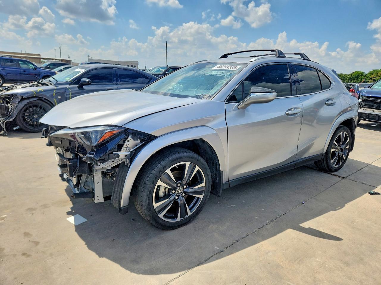 2024 Lexus UX 250h Premium, VIN JTHP6JBH6R2174287 — Перед
