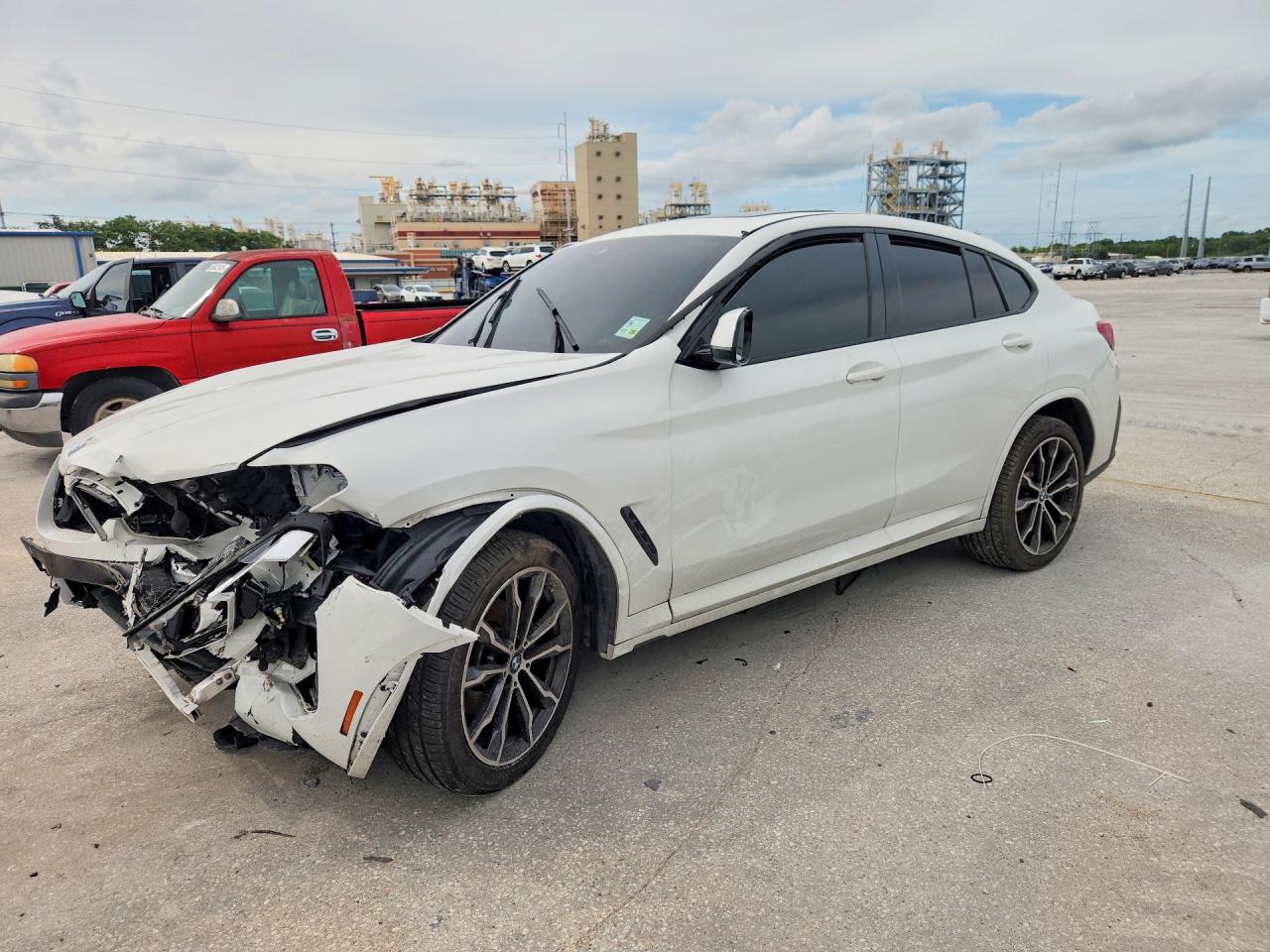 2023 BMW X4 xDrive30i, VIN 5UX33DT00P9N64873 — Front end